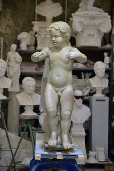 Putto Basstubaspieler