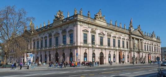 Zeughaus Berlin, Unter den Linden