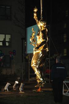 Versetzen der Bronze