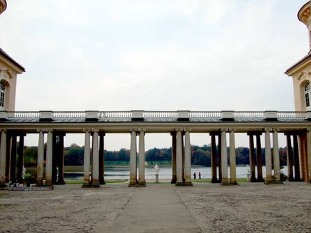 Schloss Rheinsberg Säulengang