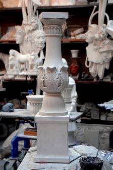 Reconstruction baluster in plaster and clay